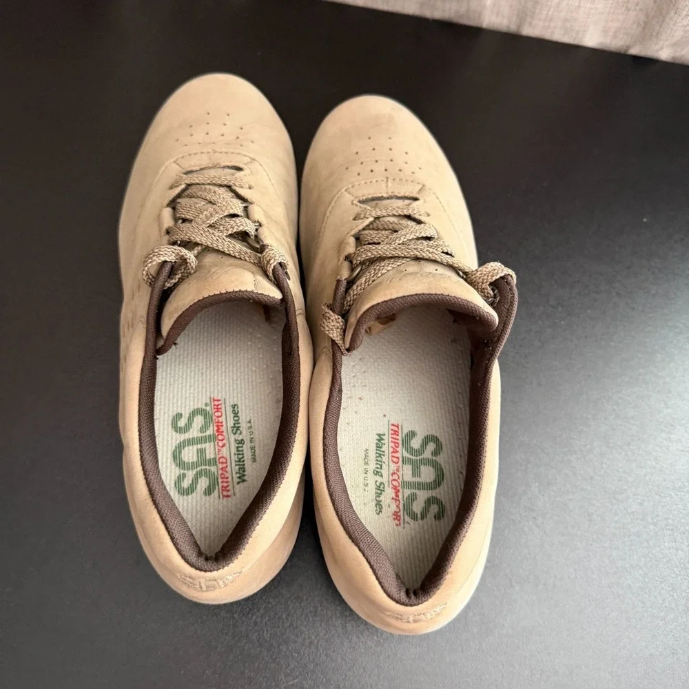 SAS Tripad Comfort‎ Walking Shoes Women's US 7.5N Beige Lace-Up Casual Active